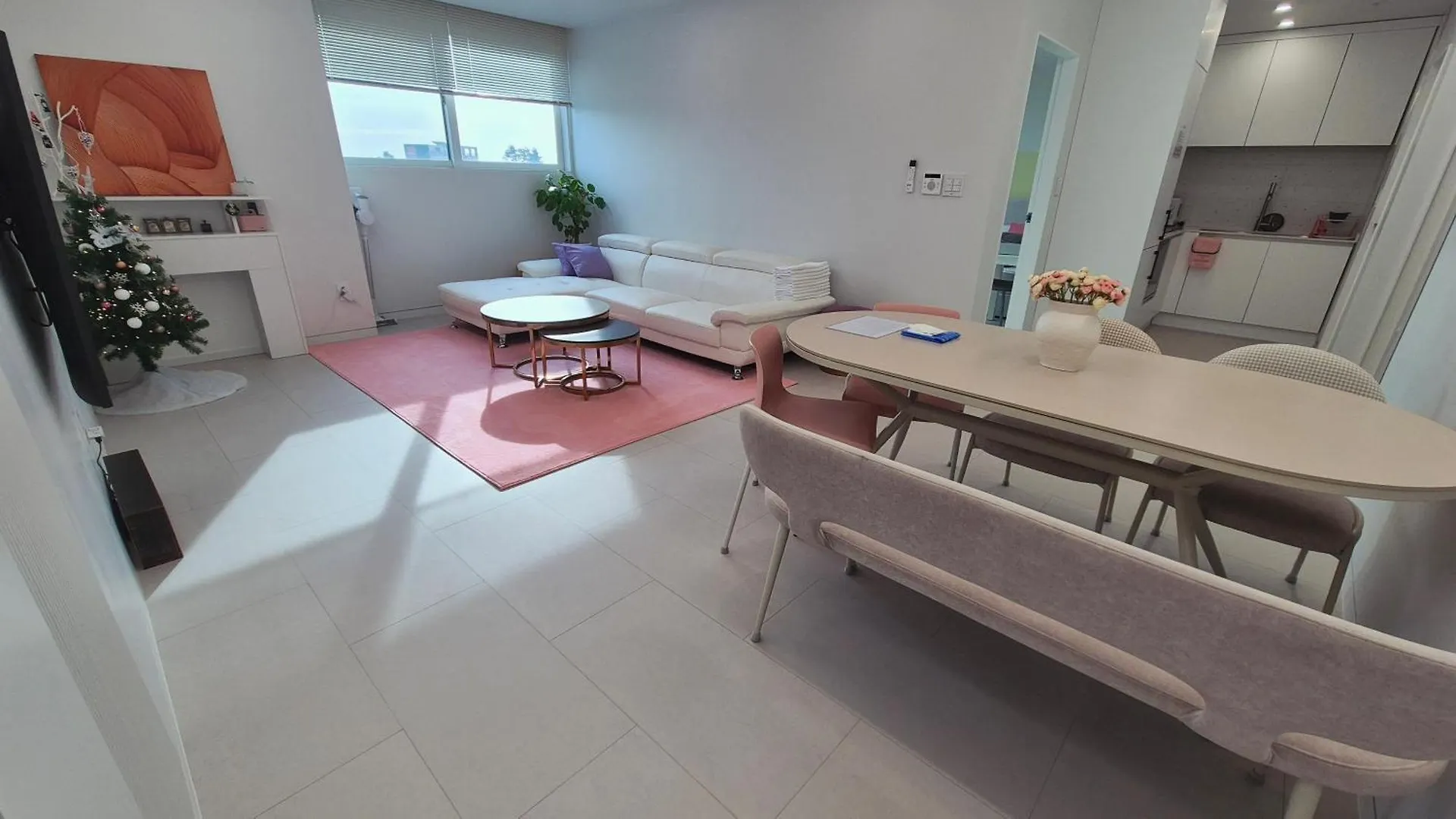 Villa 조이풀스테이 Korsel